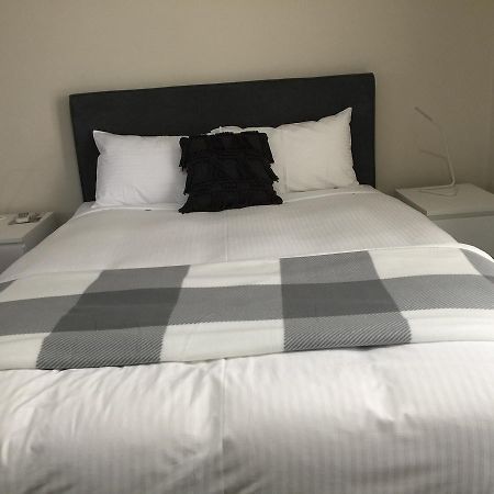 Bega Village Motor Inn 외부 사진